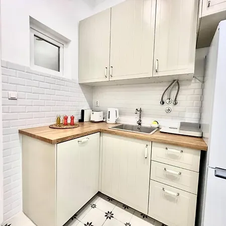 Beautiful Gloria - 120m2 With A/c And Garden Lissabon